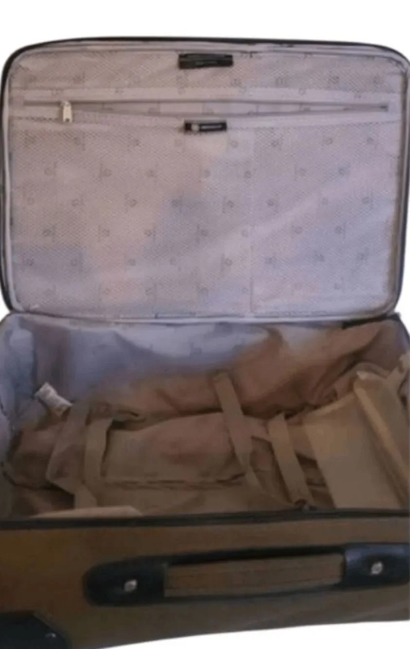 SWISSGEAR Soft Side Carry-On Two-Wheeled Luggage Bag